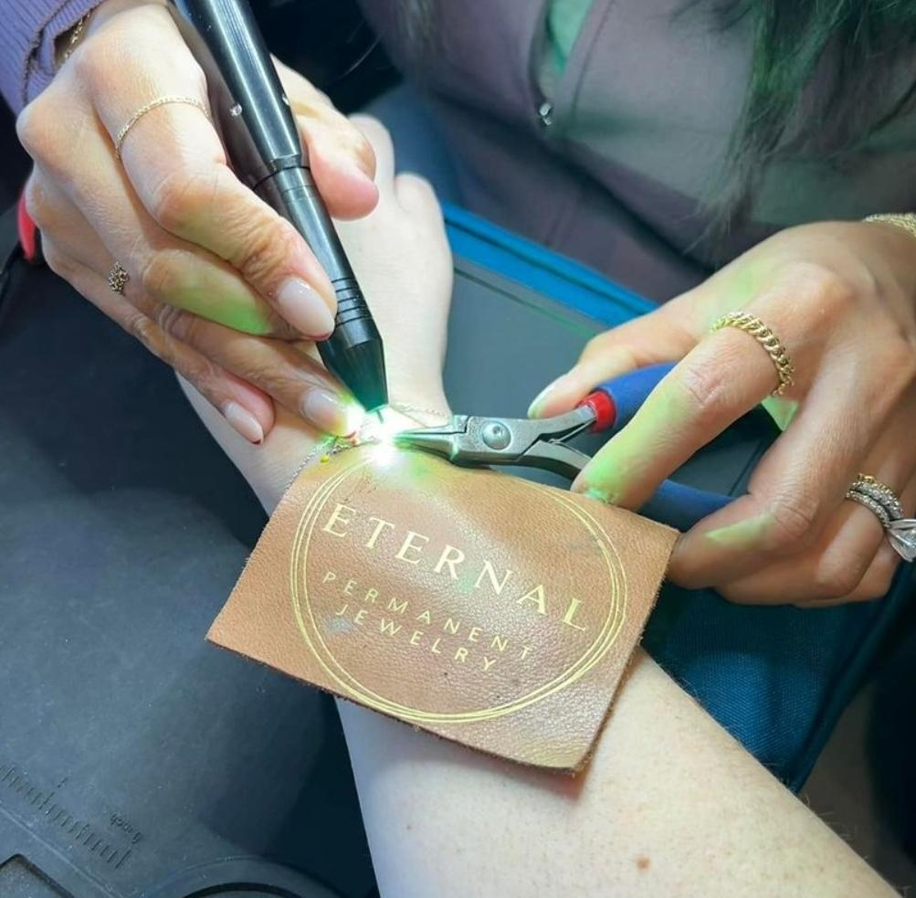 The Ultimate Checklist Before Booking Your Permanent Jewelry