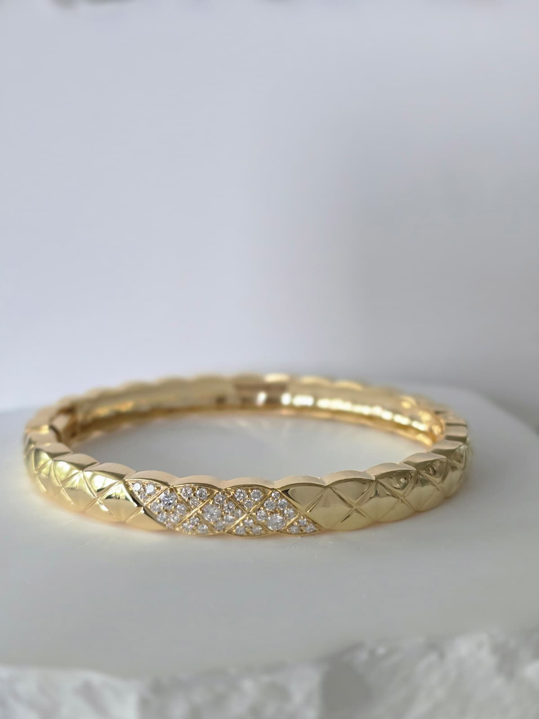 Unique Anniversary Gifts for Her