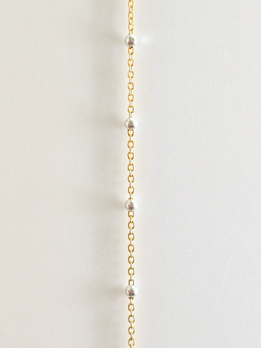 Two-Tone Satellite Chain