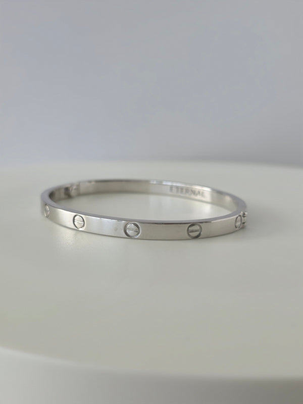 The Sterling Silver Anavi Bangle
