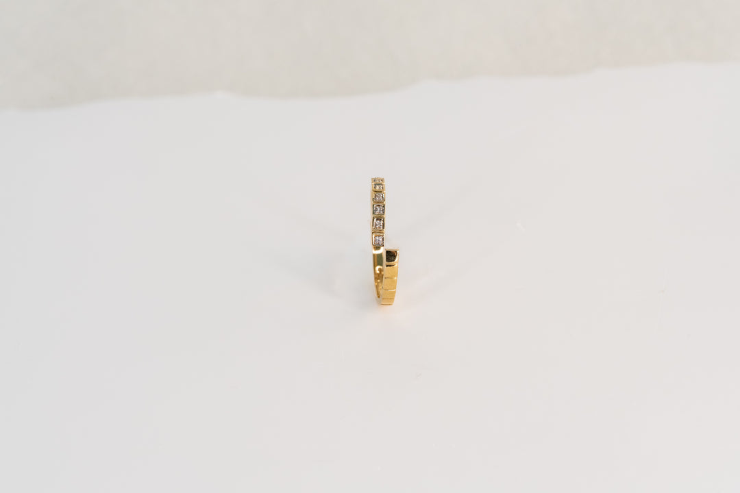 The Diamond Slash Ring
