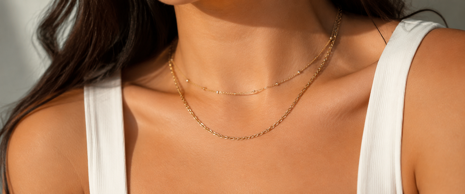 A seamless necklace made to stay.
