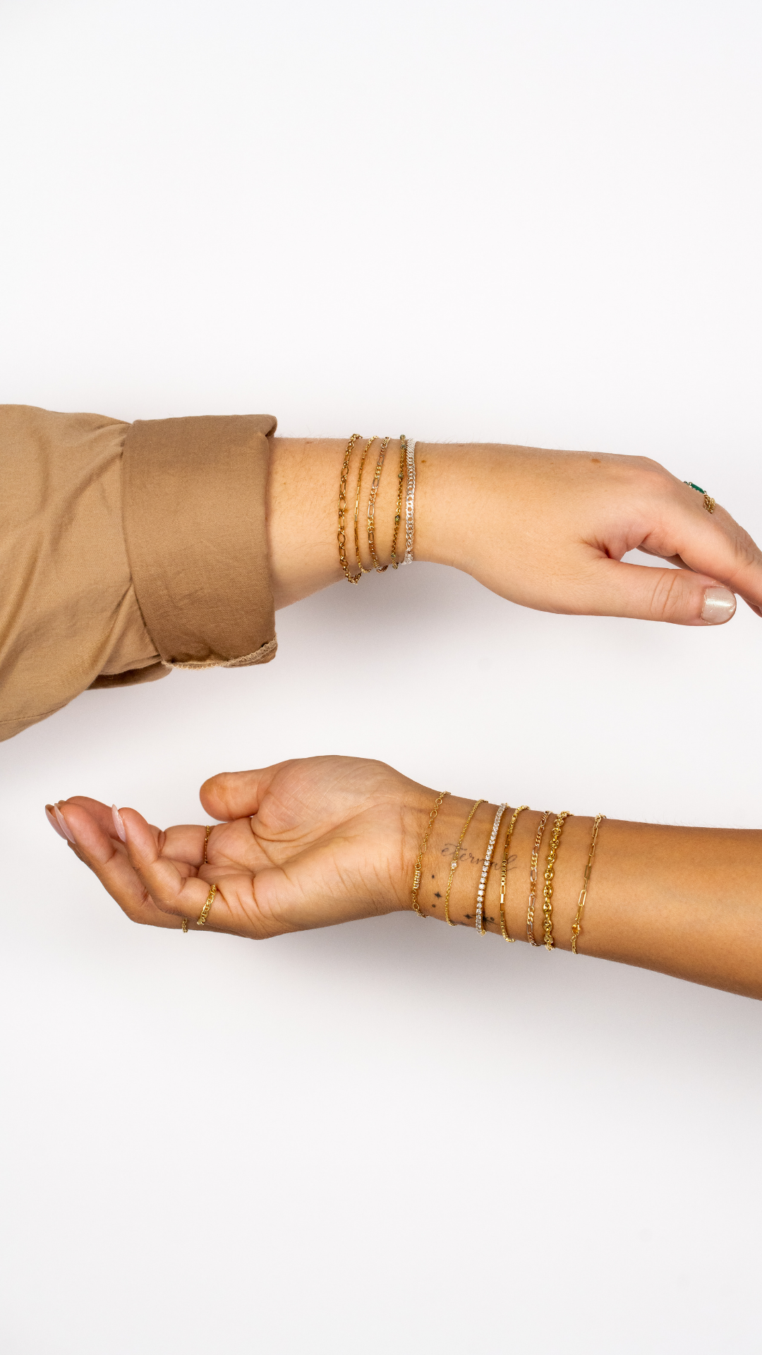 Permanent jewelry close-up